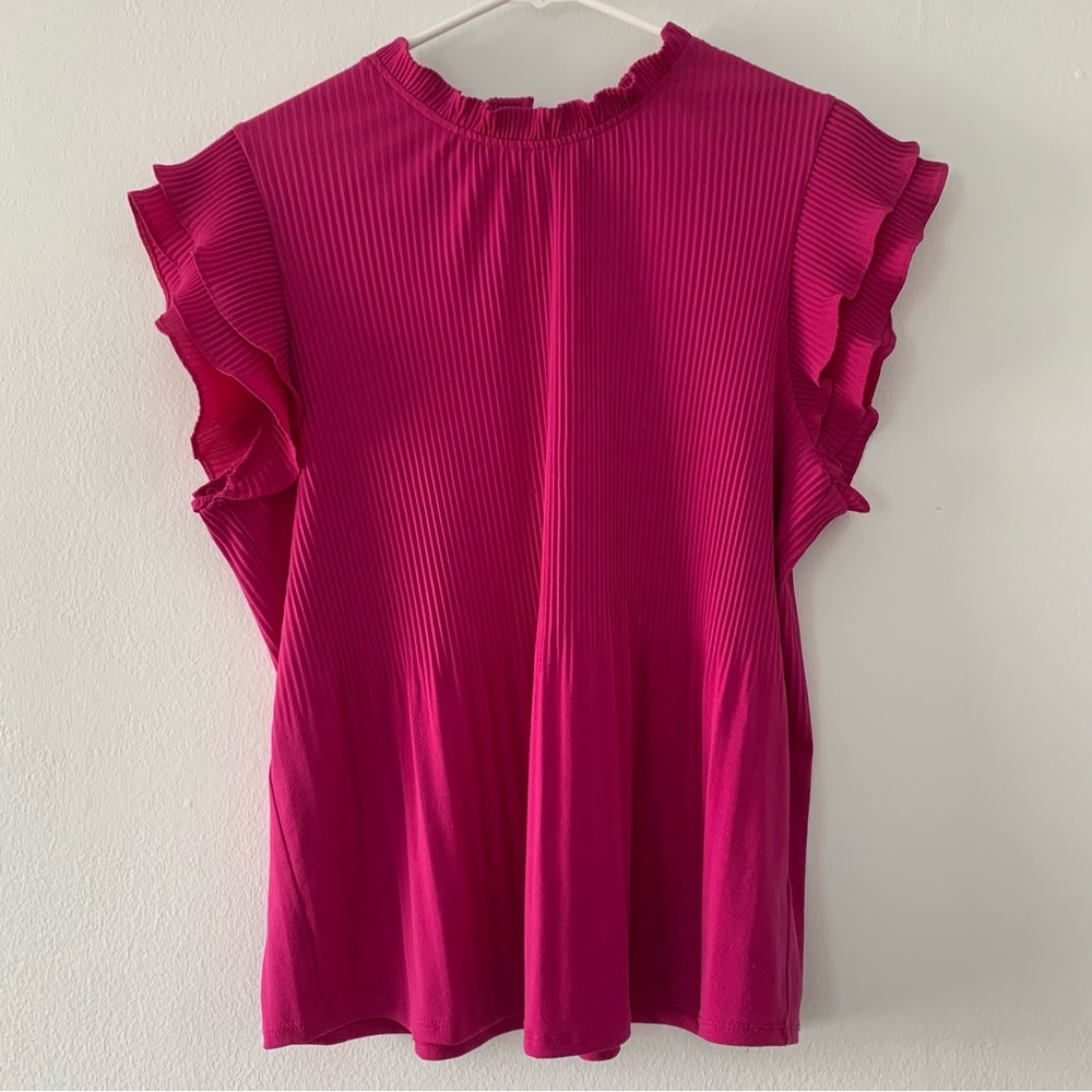 Adrianna Papell Fuchsia Pink Colored Flowy and Frilly Top (Size Medium)